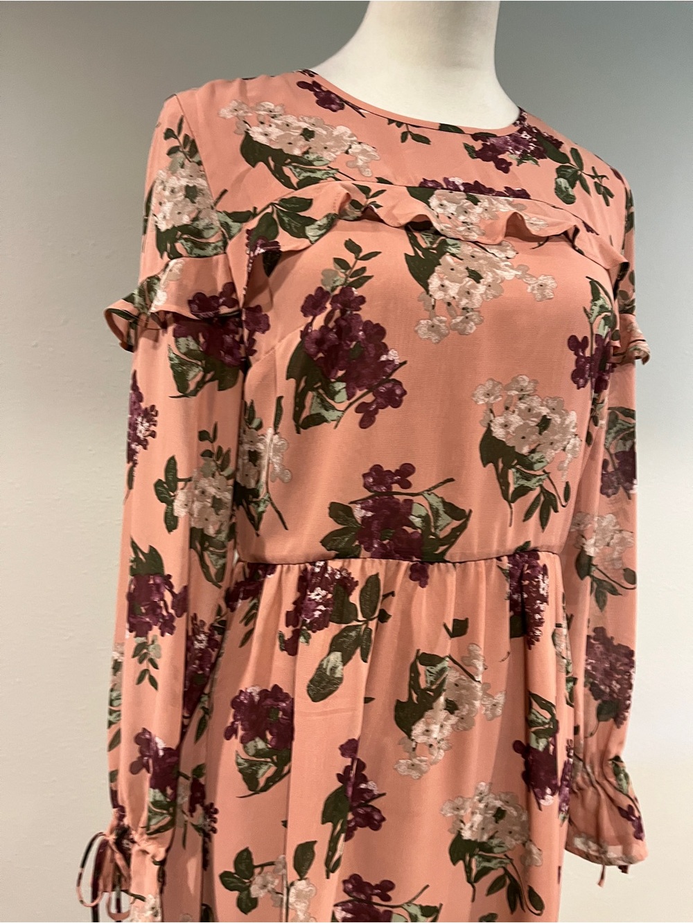 Loft Floral Long Sleeve knee length size 2 - Picture 3 of 12